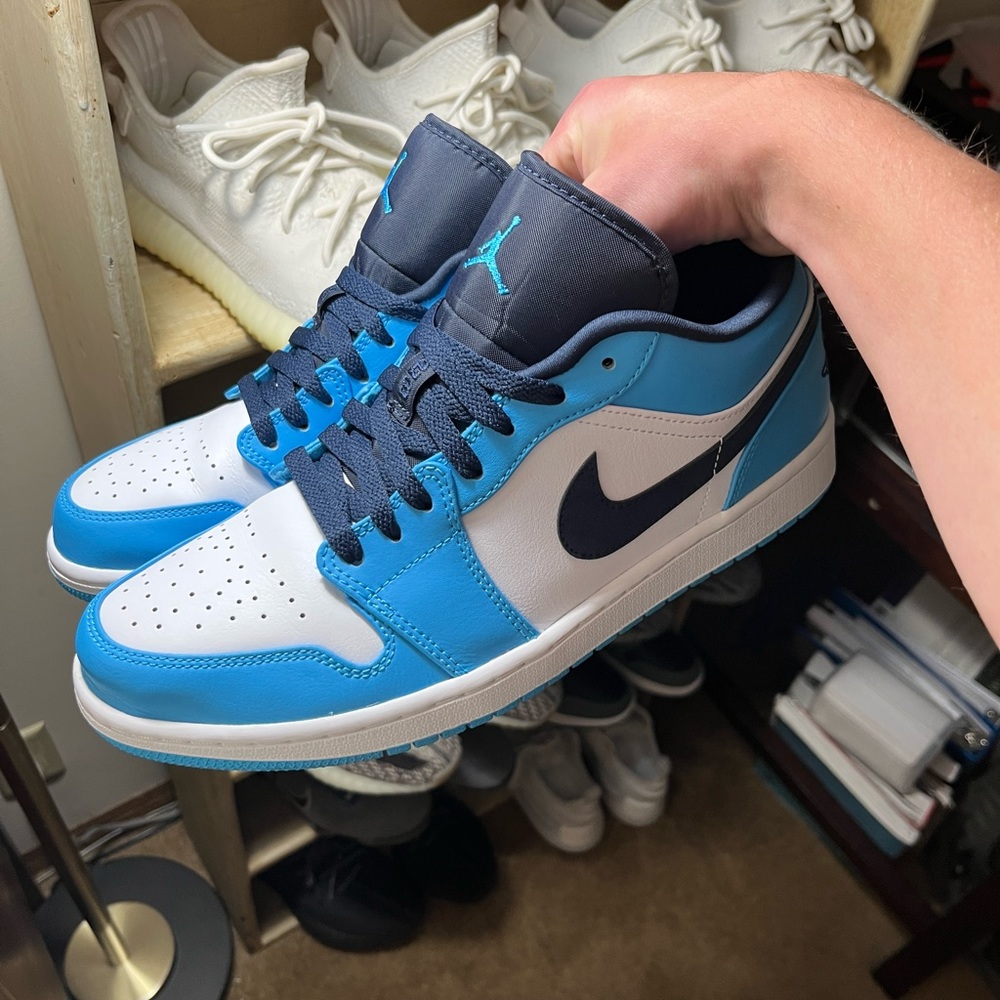 Jordan 1 Low Unc With Authentication - image 1
